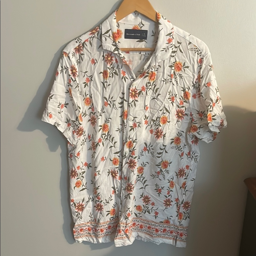 Abercrombie & Fitch White Floral Casual Shirt